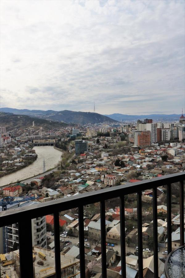 Twins Tower Apartment Tbilisi Exterior photo