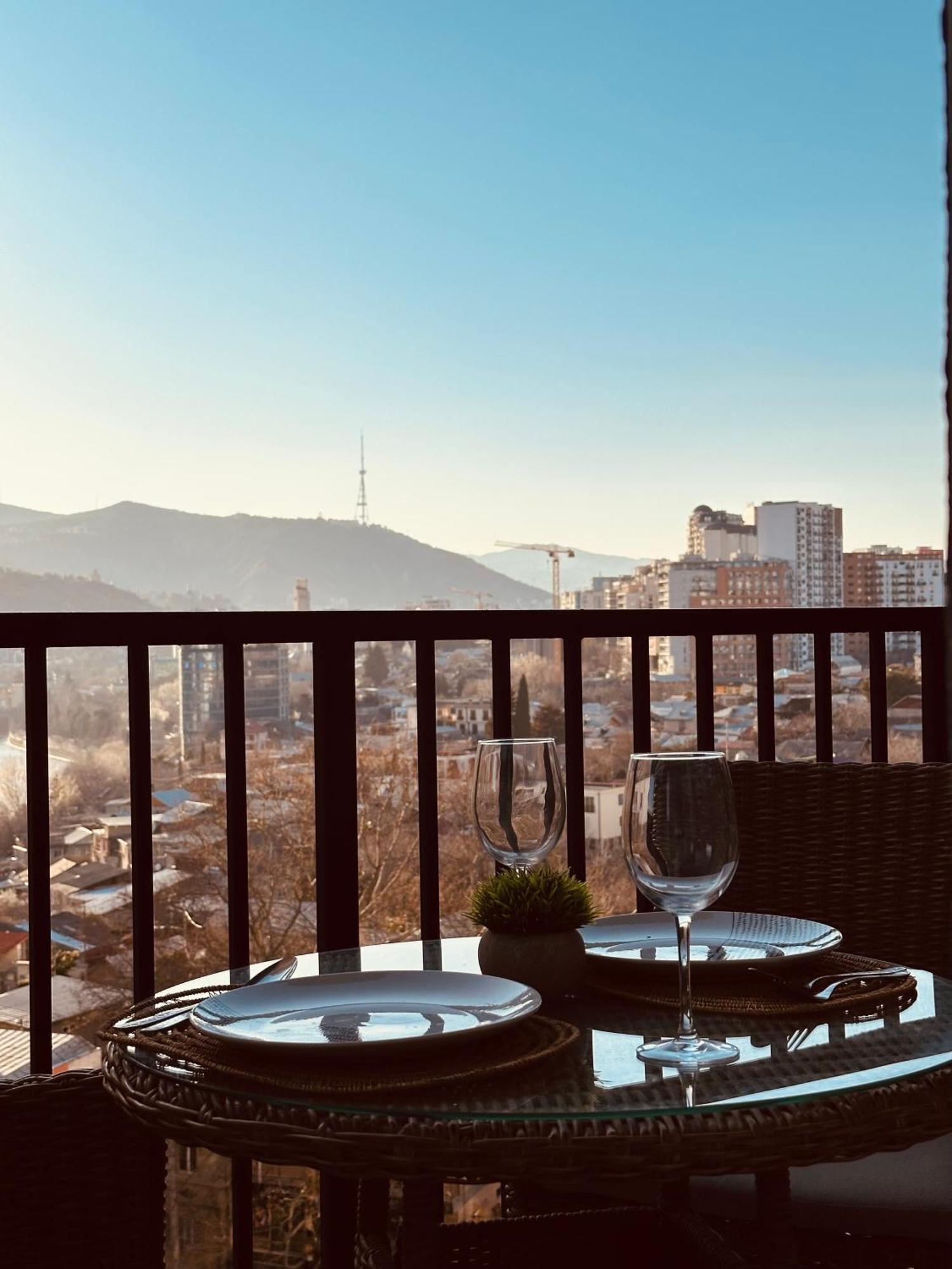 Twins Tower Apartment Tbilisi Exterior photo